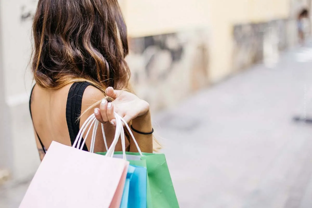 Urban Outfitters: Furniture, Accessories & Co.