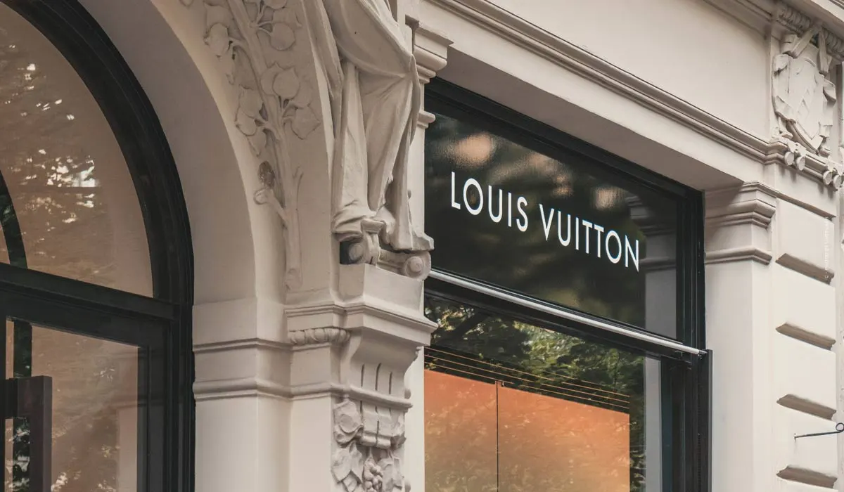 Top Videos from Louis Vuitton - Fabulous Fashion Shows & Futuristic Collections