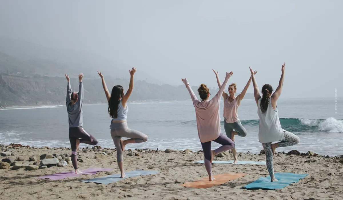 Yoga: exercises for beginners, basic knowledge & tips from the stars - including videos to join in!