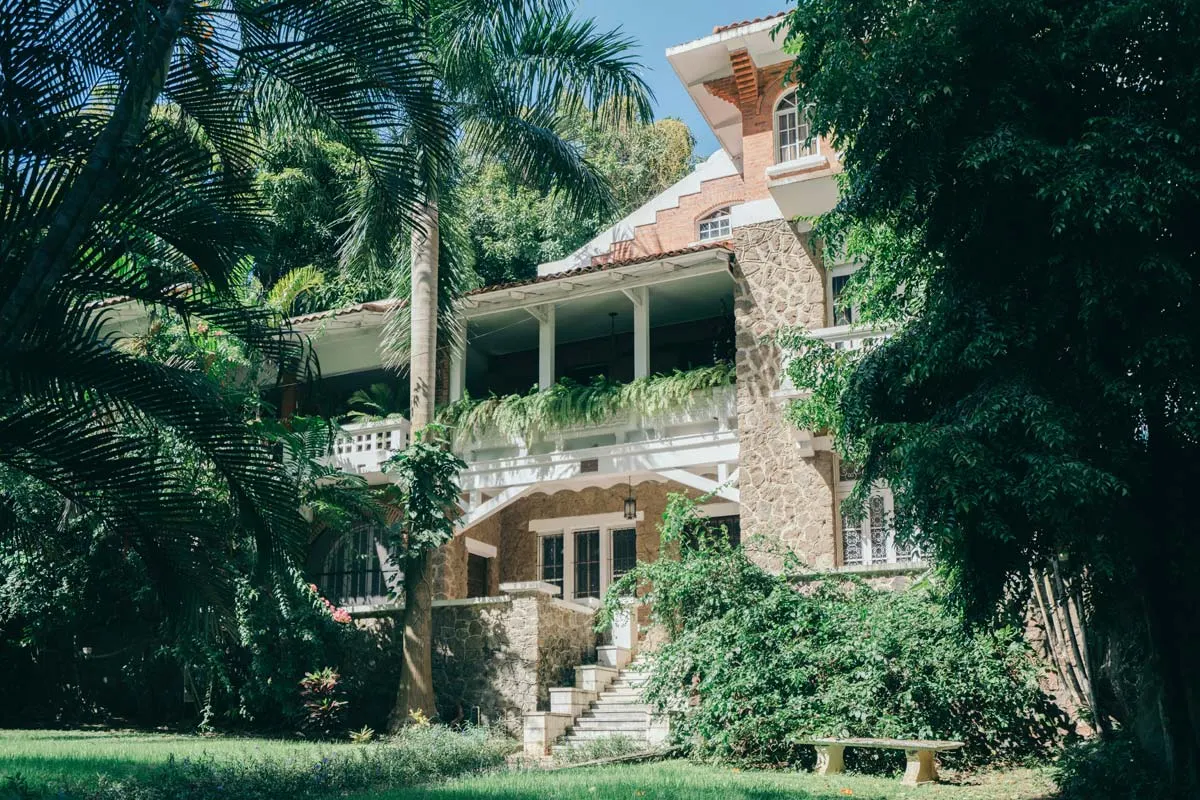 Cara Delevingne: Her $2.5 million villa in Los Angeles