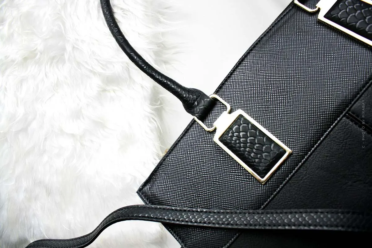Bottega Veneta bags: Intrecciato fabric, nappa leather and chain details