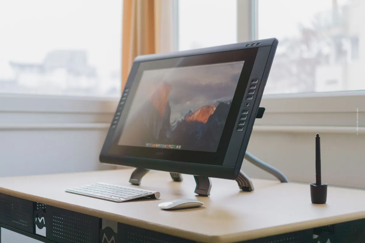 XP-PEN Artist 22E Pro graphics tablet with display in test: Experiences and advantages