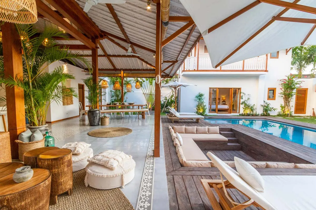 Patio furnishings: Tiles, roofing, privacy screens - Design your feel-good oasis with luxurious furniture