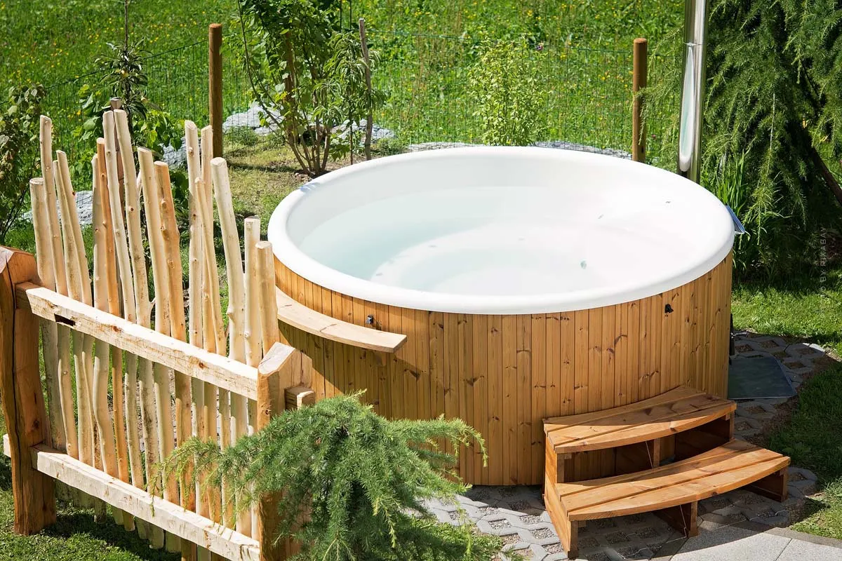 Whirlpool MSpa Tekapo: manual, functions, filters & test- is it worth the investment?