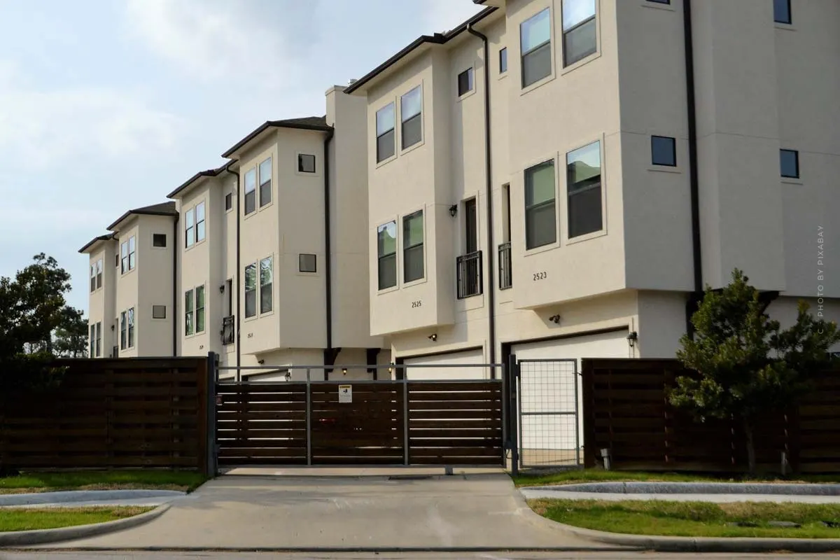 8 mistakes when buying real estate: location, personal use and resale value - our tips