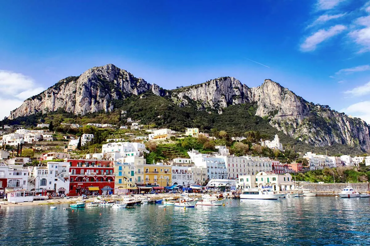 Capri: celebrity hotspot (Rihanna, Jennifer Lopez, Beyoncé) and dolce vita in Italy