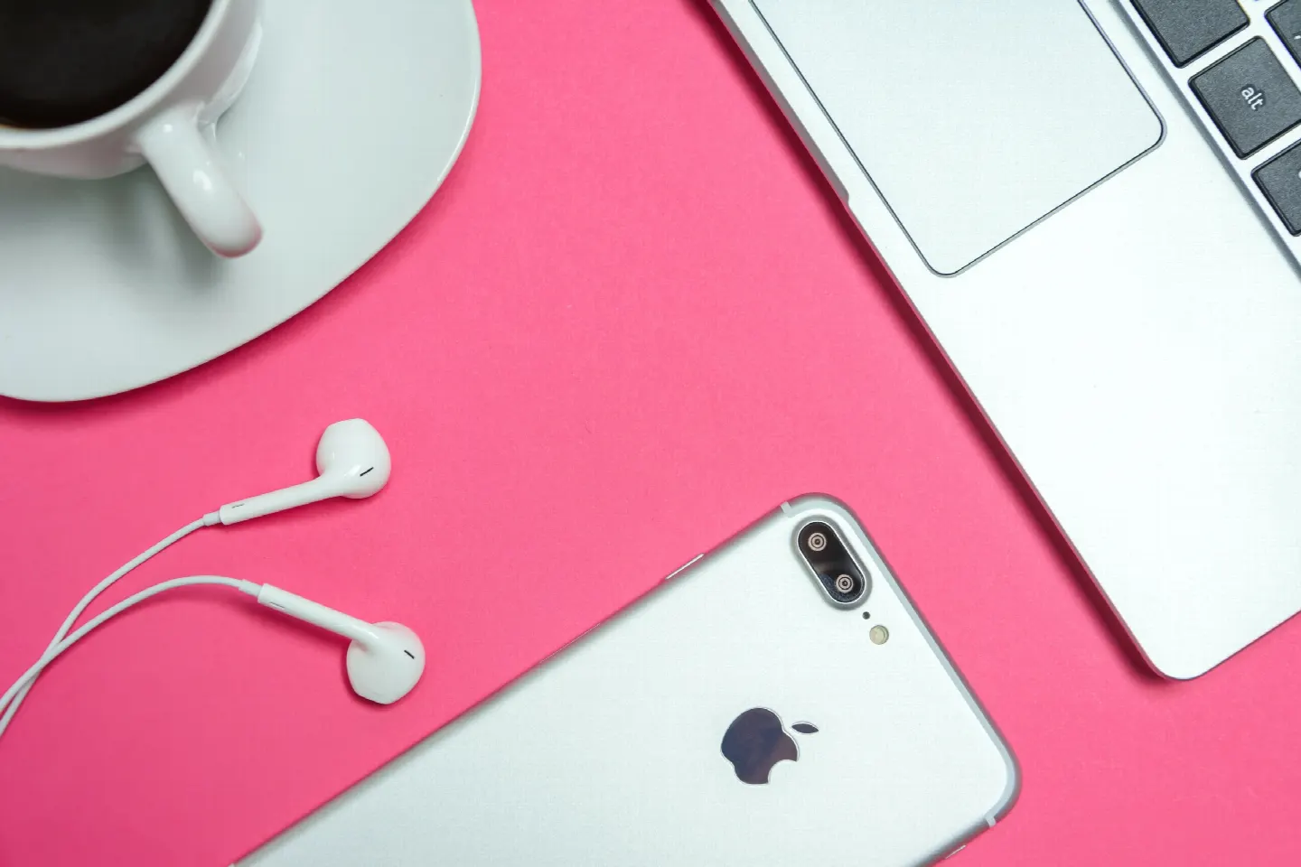 Instagram Marketing Agency Hamburg: 10 Recommendations ️ Reach, Ads, Leads