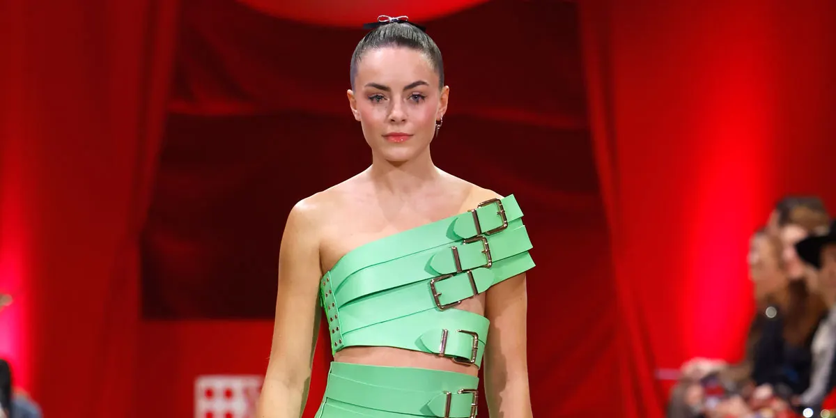 Marina Hoermanseder x Berlin Fashion Week 2024: circus, hearts & leather buckles