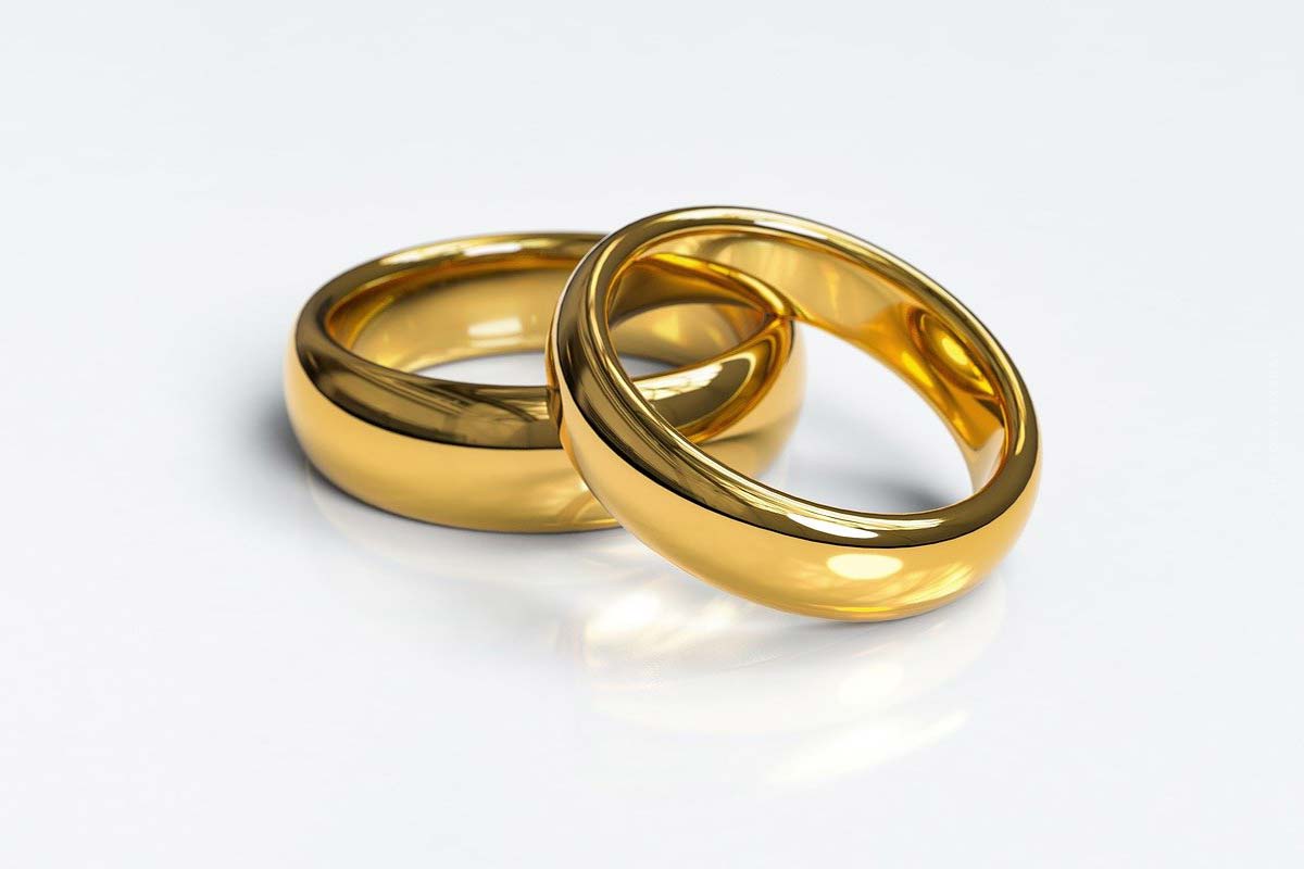 bilder-fotos-fotografie-foto-tipps-lernen-tutorial-natur-kamera-spiegelreflex-bridgekamera-kameraeinstellungen-kameralinsen-stativ-ringe-ring-gold-ehering-trauringe-hochzeit-schmuck
