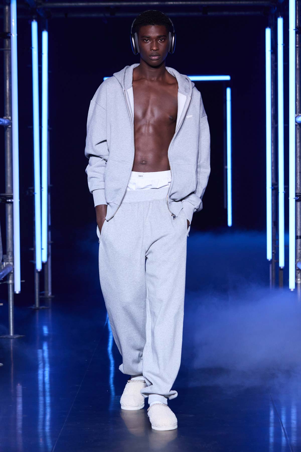 6PM First fashion show, ever! Casual Street Wear from Frankfurt AYFW