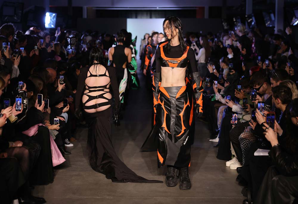 namilia-fashion-show-need-for-speed-berlin-fashion-week-herbst-winter-biker-couture-leather-latex-realness-tayce-drag-queen-trans-model-curvy